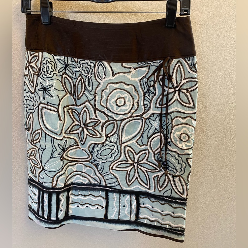 Women’s brown, blue & white skirt